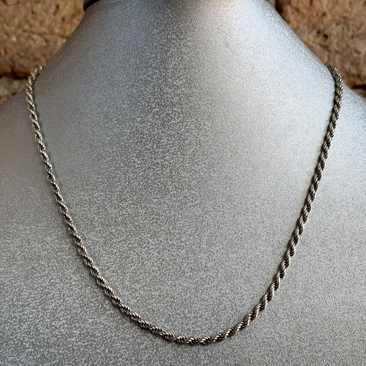 Vintage Sterling Silver Rope Chain Necklace – Made in Italy, Classic Twist