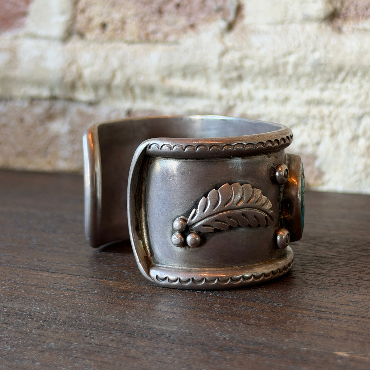Vintage King Silver Turquoise Cuff Bracelet – Three Stone, Applied Feathers, Stamped Border
