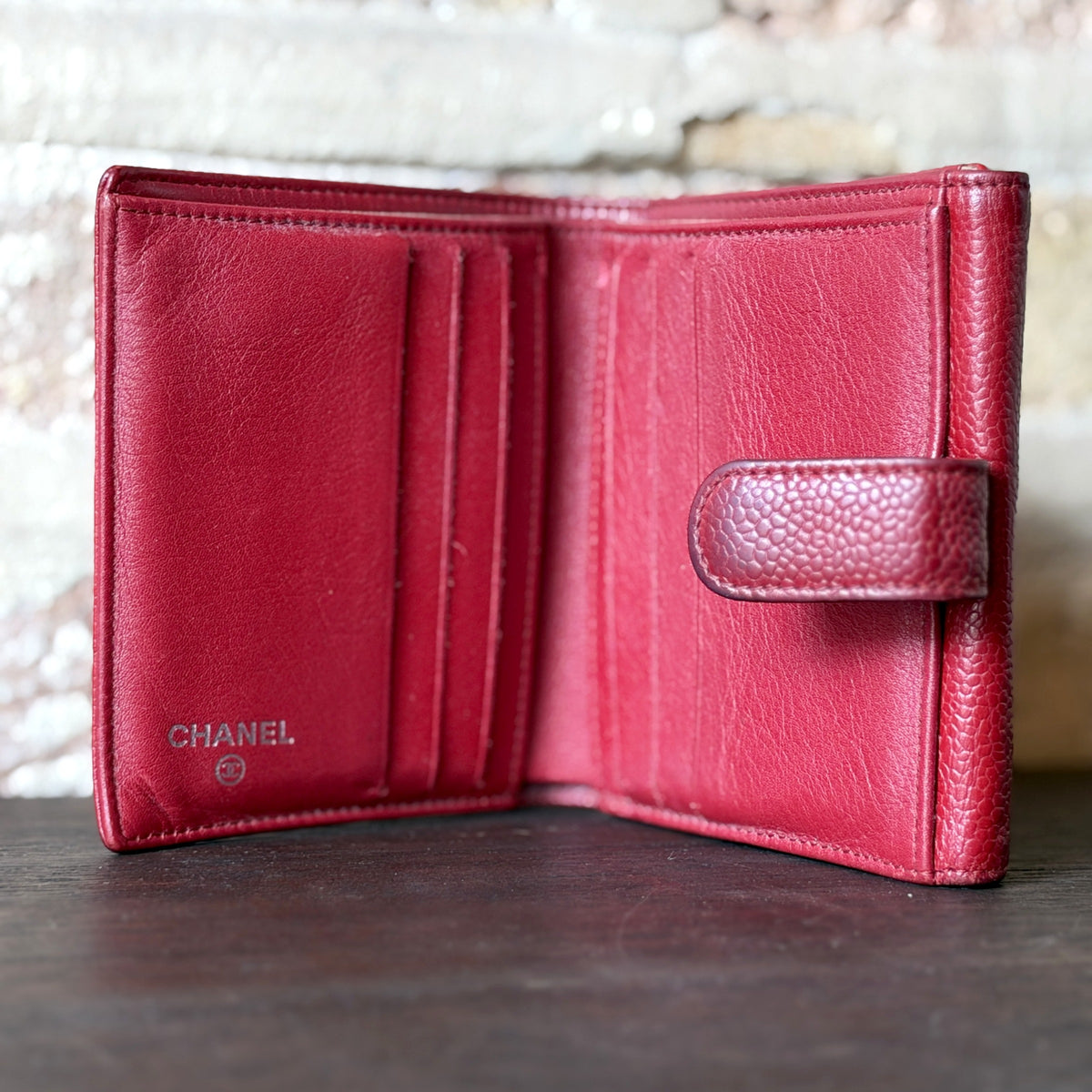 Vintage Chanel Caviar Leather Bifold Wallet – Red, Stitched CC Logo