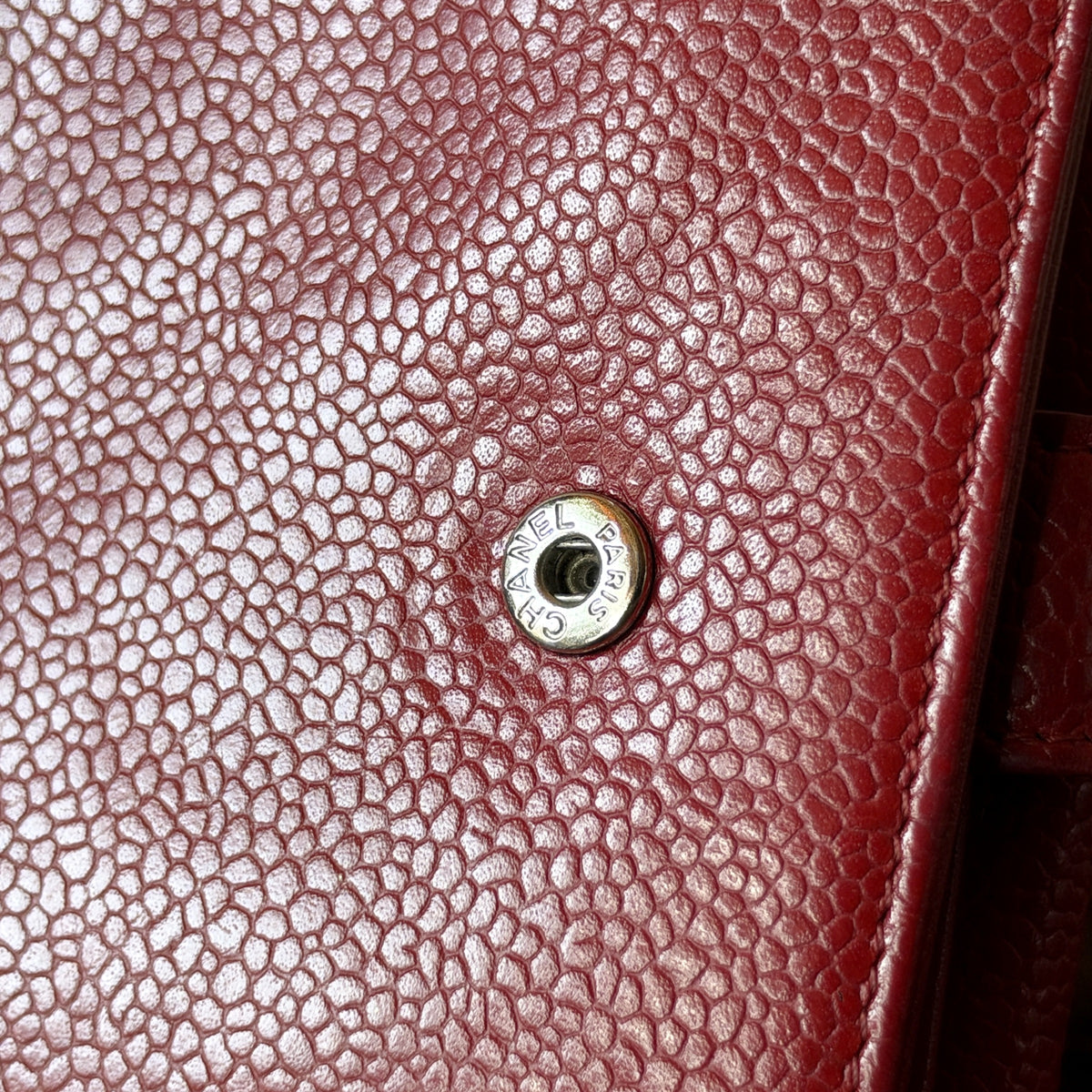 Vintage Chanel Caviar Leather Bifold Wallet – Red, Stitched CC Logo