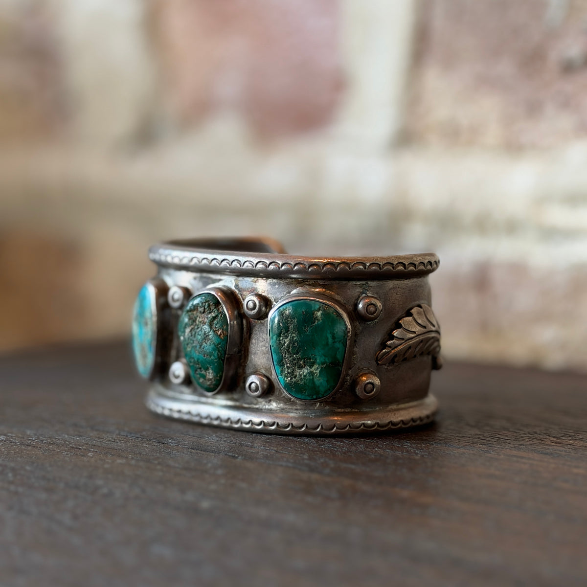 Vintage King Silver Turquoise Cuff Bracelet – Three Stone, Applied Feathers, Stamped Border