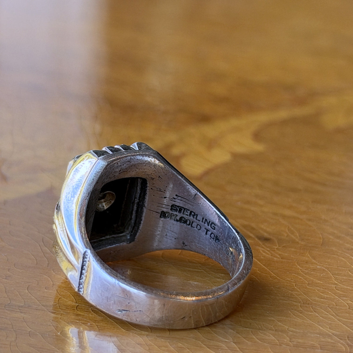 Vintage Sterling Silver & 10K Gold Top Black Onyx Signet Ring – Accent Stone, Engraved Shoulders, Size 9.5